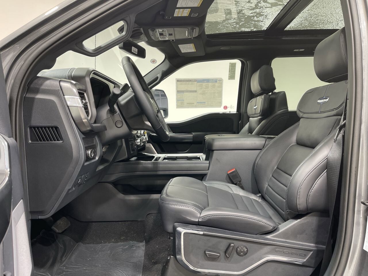 2025 Ford Super Duty F-350 SRW Platinum Sherwood Park AB