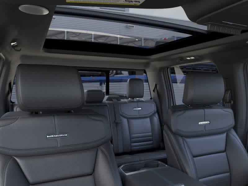 2025 Ford Super Duty F-350 SRW Platinum Plymouth MA