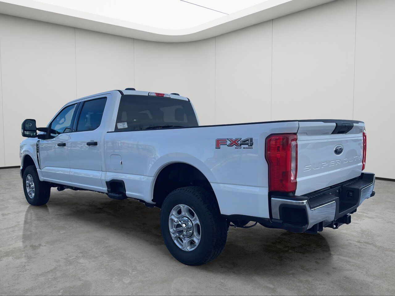 2025 Ford Super Duty F-350 SRW XLT