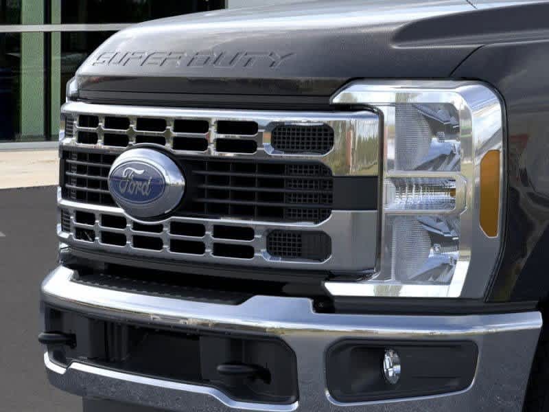 2025 Ford Super Duty F-350 SRW XLT Plymouth MA