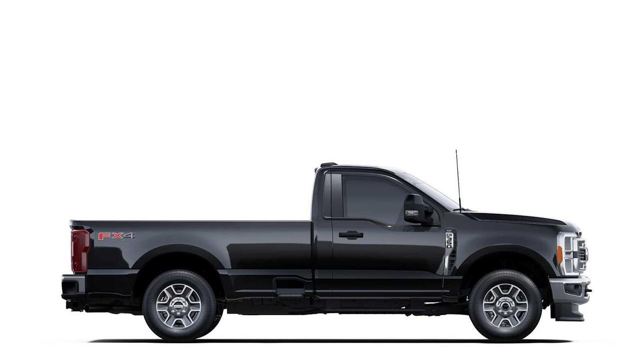 2025 Ford Super Duty F-350 SRW XLT Marlborough MA