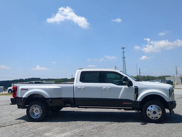 2025 Ford Super Duty F-450 DRW King Ranch Appleton WI