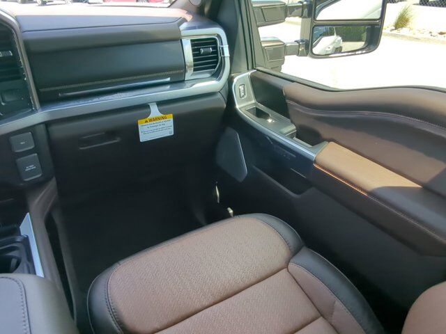 2025 Ford Super Duty F-450 DRW King Ranch Appleton WI