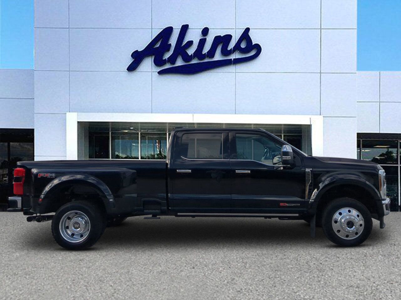 2025 Ford Super Duty F-450 DRW King Ranch