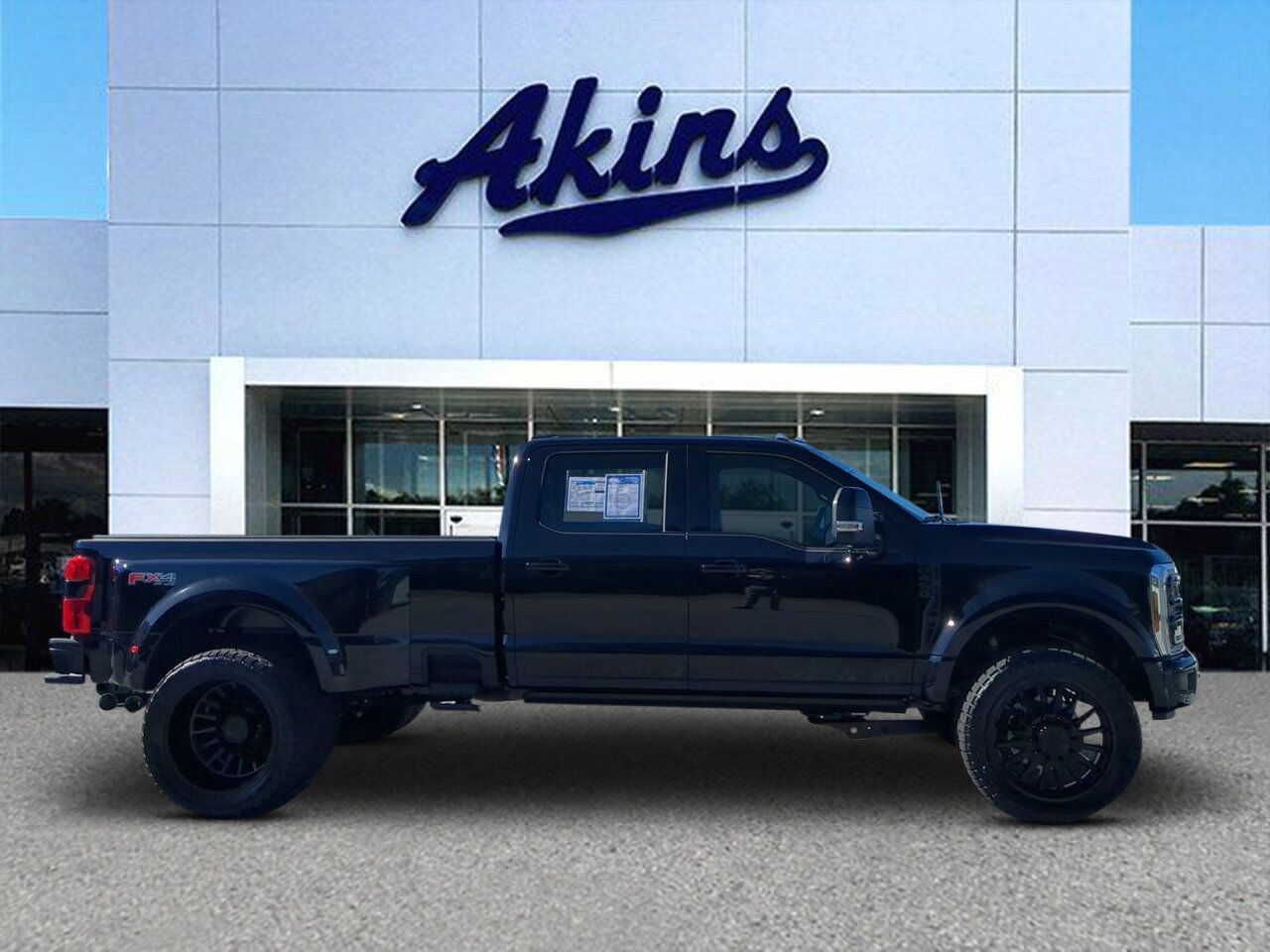 2025 Ford Super Duty F-450 DRW King Ranch