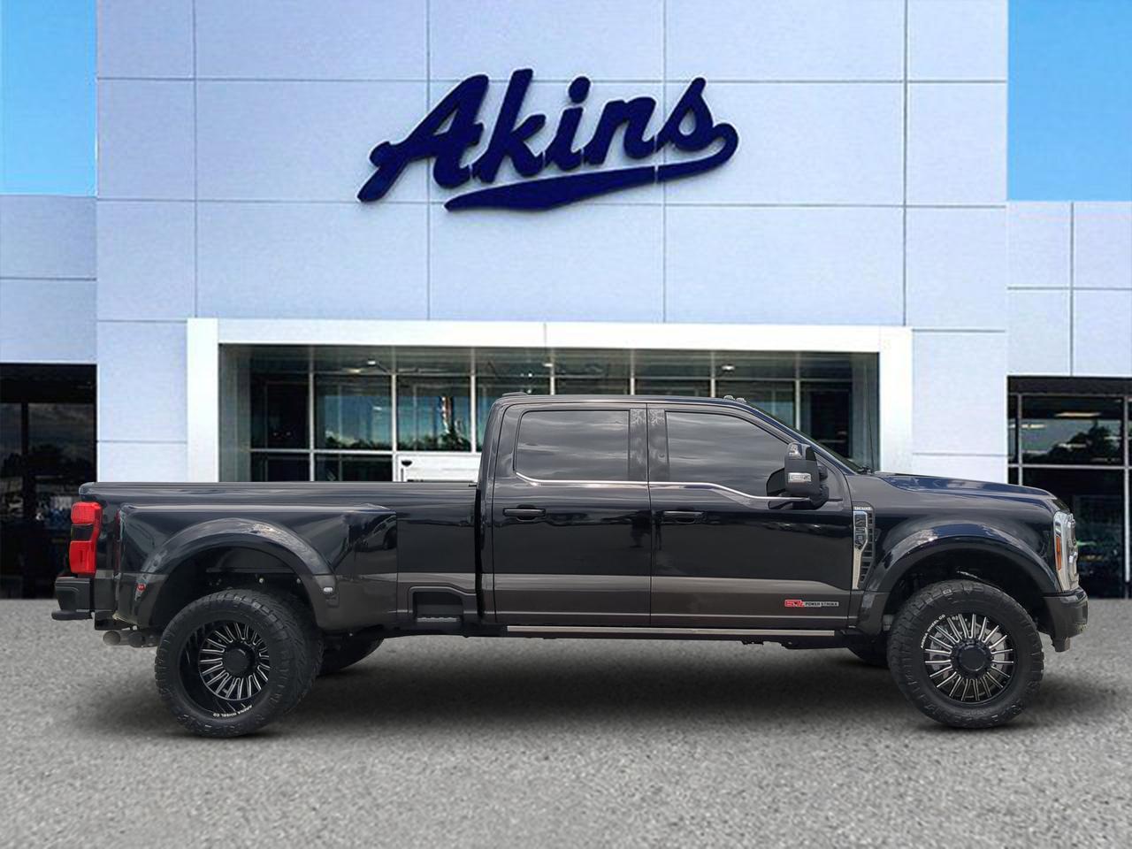 2025 Ford Super Duty F-450 DRW King Ranch