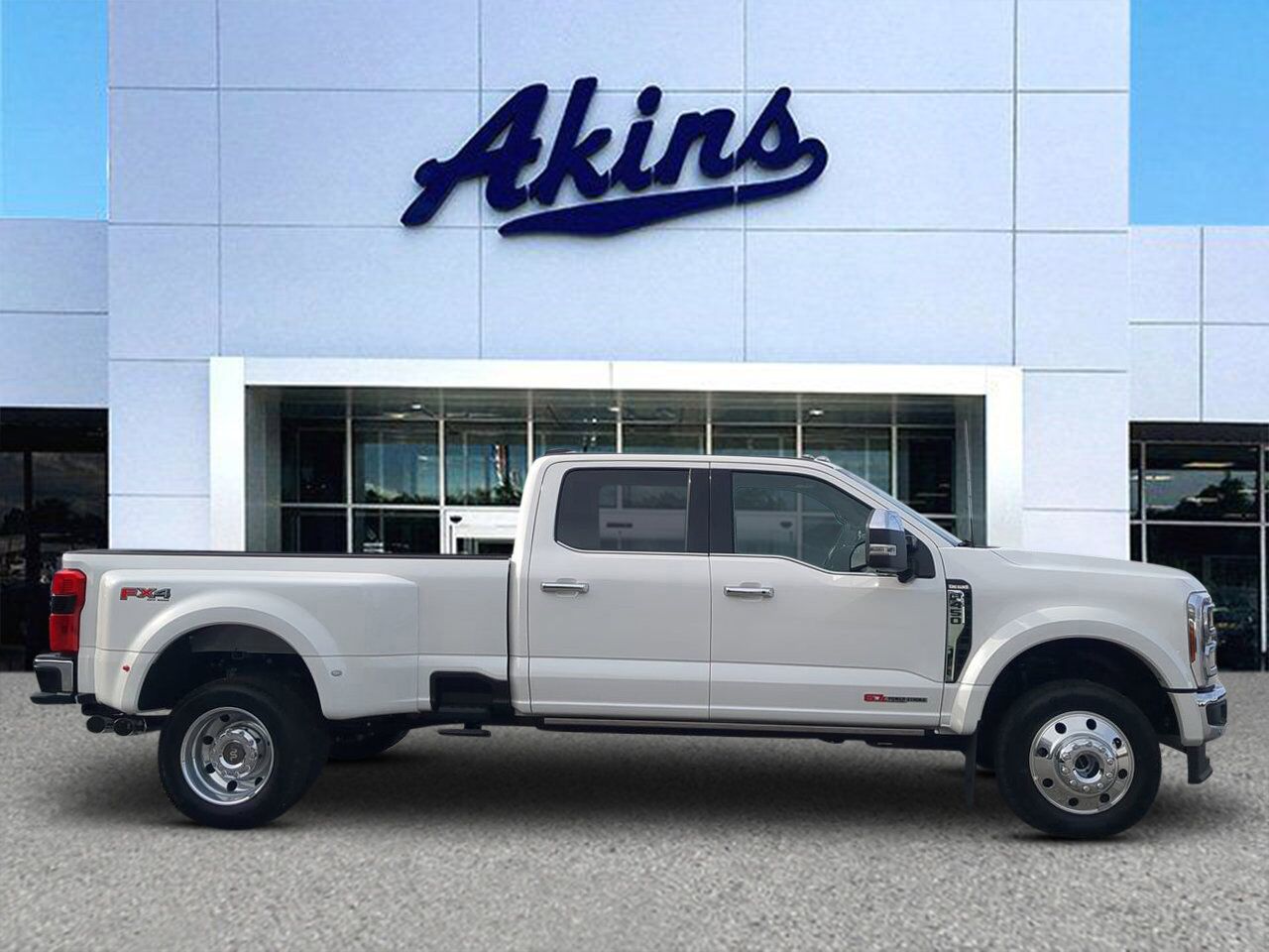 2025 Ford Super Duty F-450 DRW King Ranch