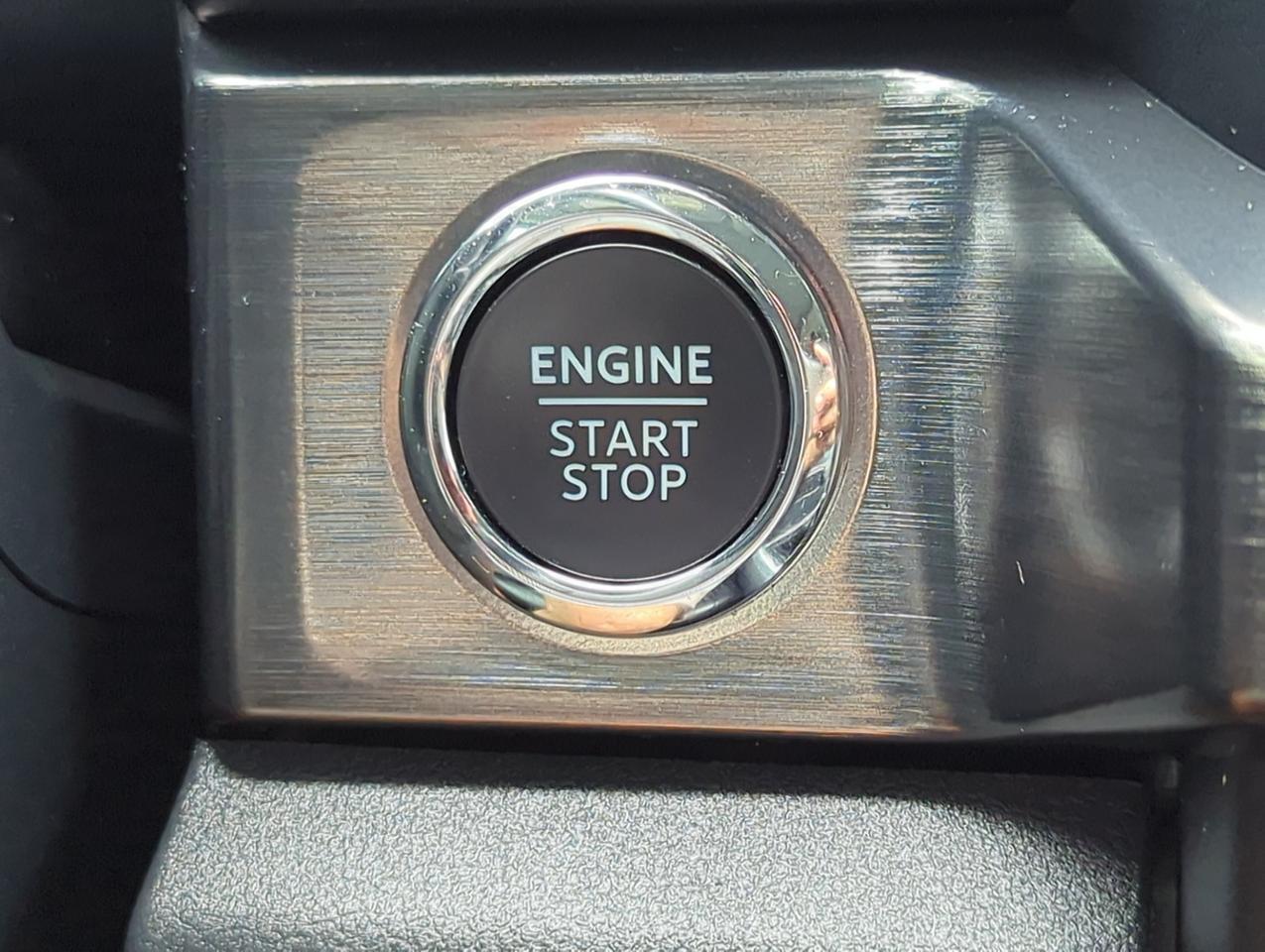 2025 Ford Super Duty F-450 DRW LARIAT Appleton WI
