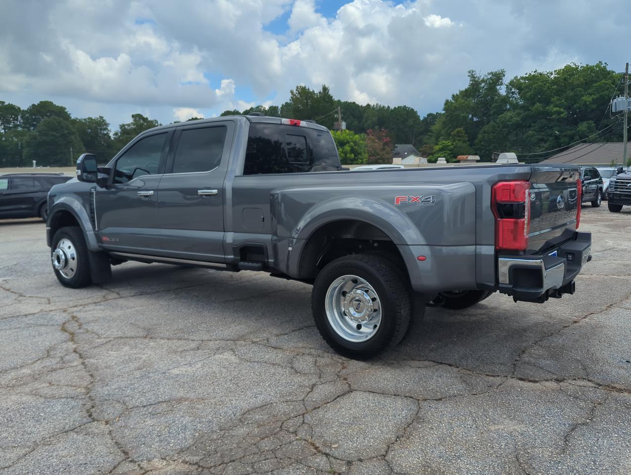 2025 Ford Super Duty F-450 DRW LARIAT Appleton WI