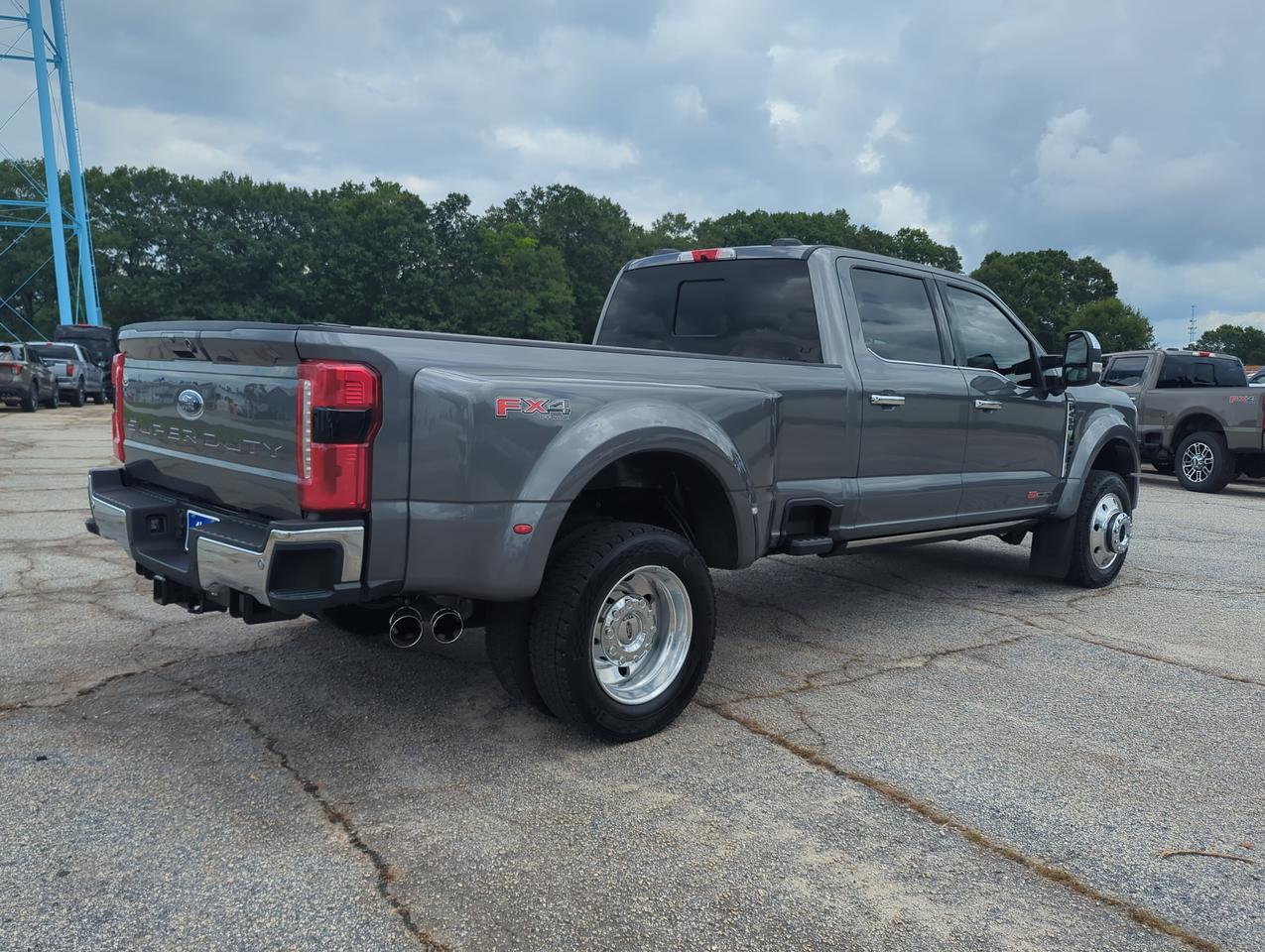 2025 Ford Super Duty F-450 DRW LARIAT Appleton WI