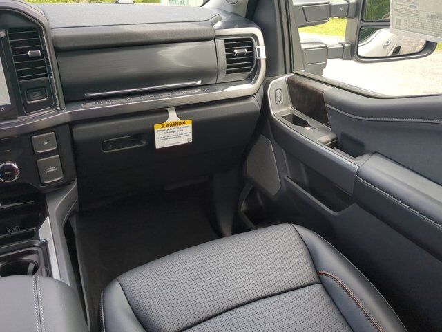 2025 Ford Super Duty F-450 DRW LARIAT Appleton WI