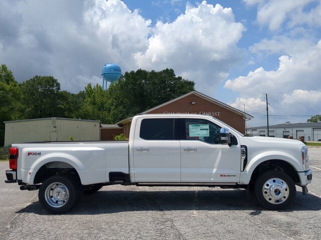 2025 Ford Super Duty F-450 DRW LARIAT Appleton WI