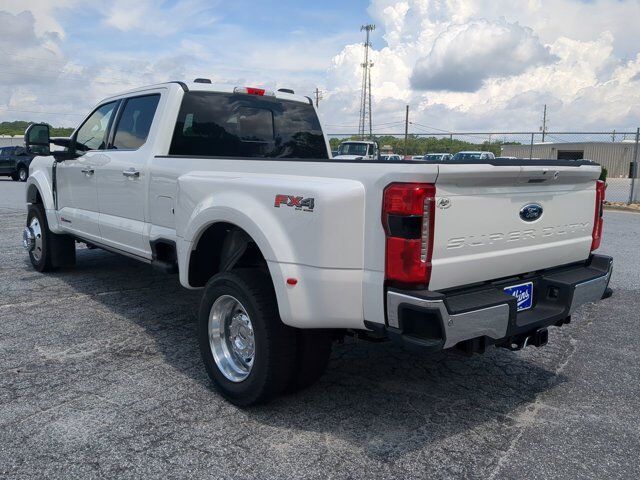 2025 Ford Super Duty F-450 DRW LARIAT Appleton WI