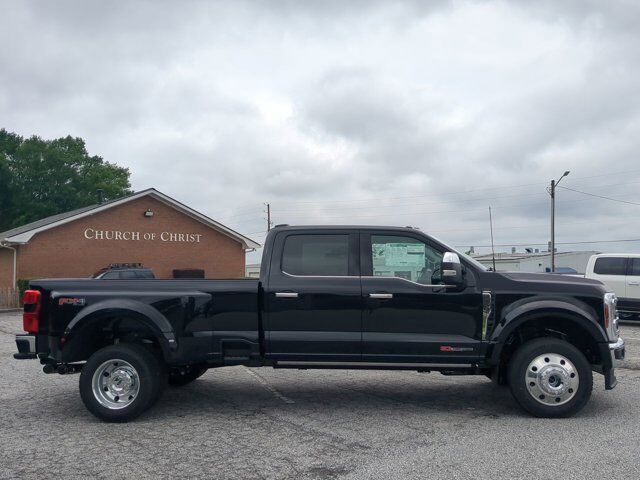 2025 Ford Super Duty F-450 DRW LARIAT Appleton WI