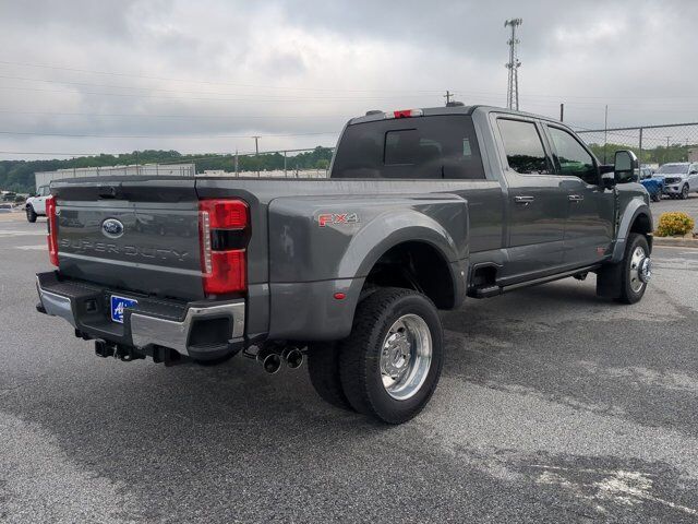 2025 Ford Super Duty F-450 DRW LARIAT Appleton WI