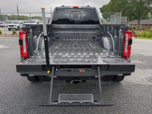2025 Ford Super Duty F-450 DRW LARIAT Appleton WI