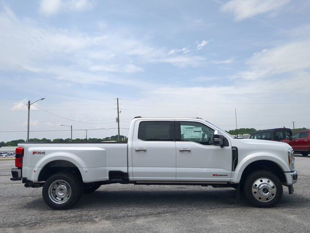 2025 Ford Super Duty F-450 DRW LARIAT Appleton WI