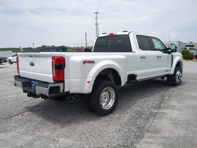 2025 Ford Super Duty F-450 DRW LARIAT Appleton WI