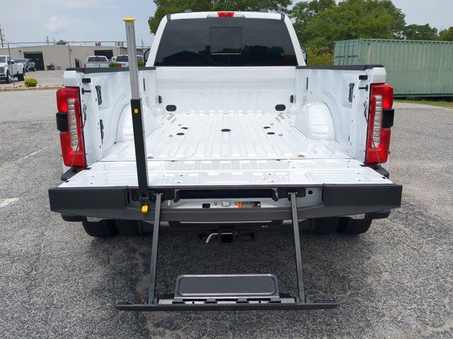 2025 Ford Super Duty F-450 DRW LARIAT Appleton WI