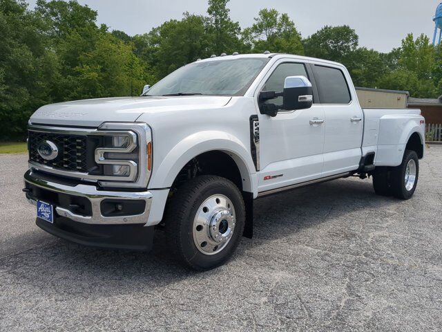 2025 Ford Super Duty F-450 DRW LARIAT Appleton WI