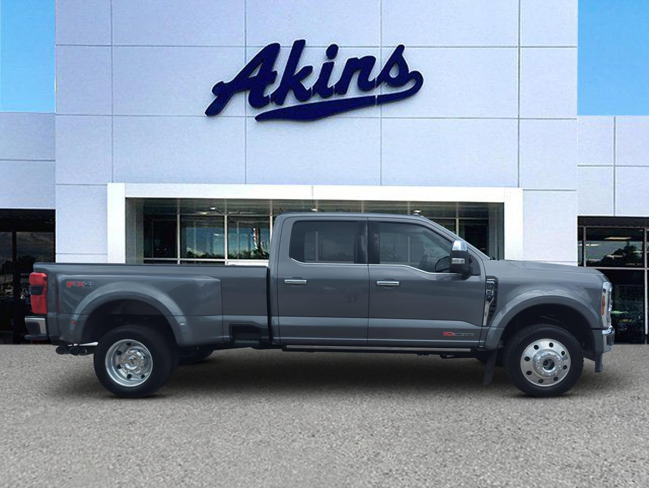 2025 Ford Super Duty F-450 DRW LARIAT