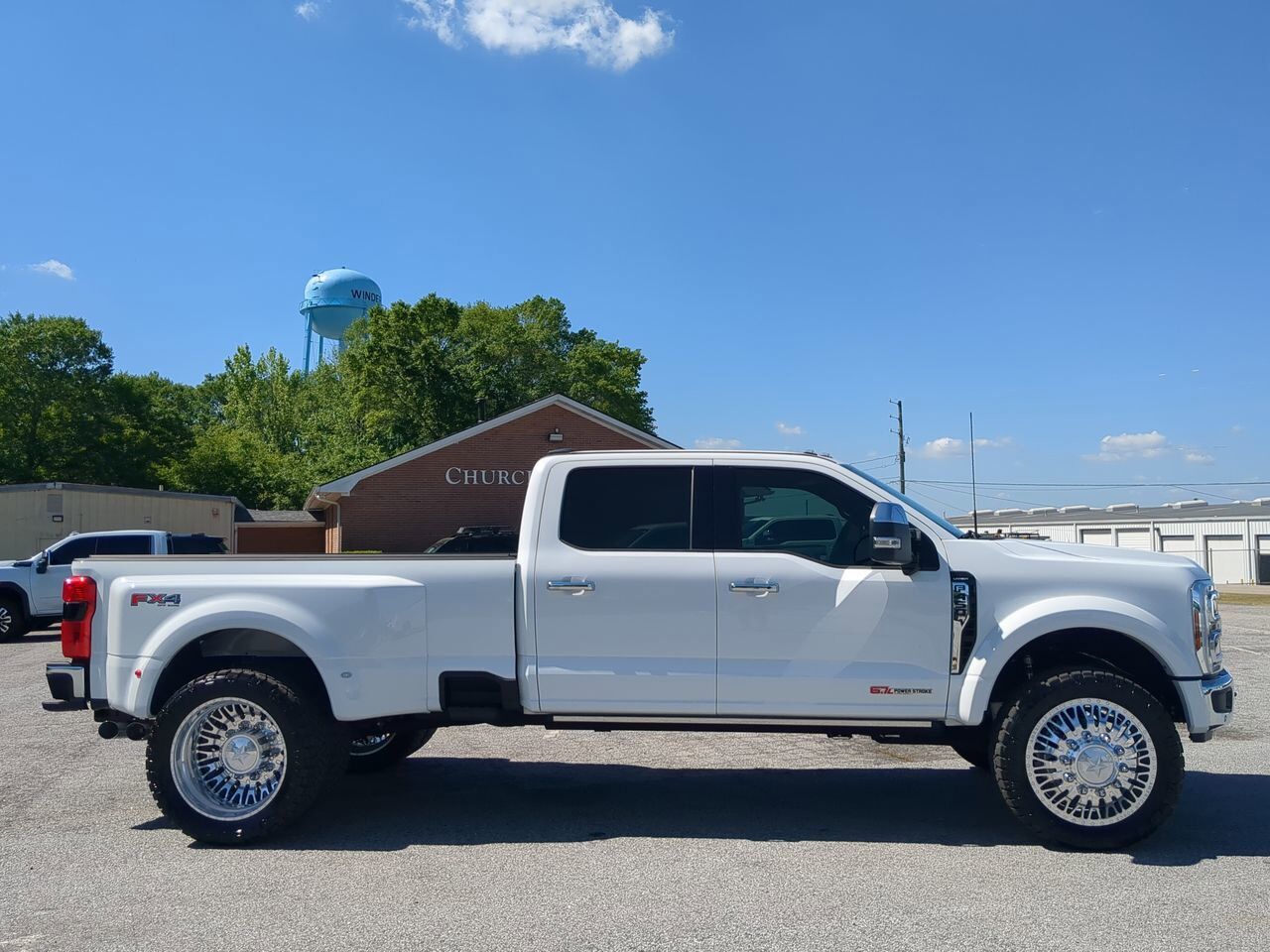 2025 Ford Super Duty F-450 DRW LARIAT