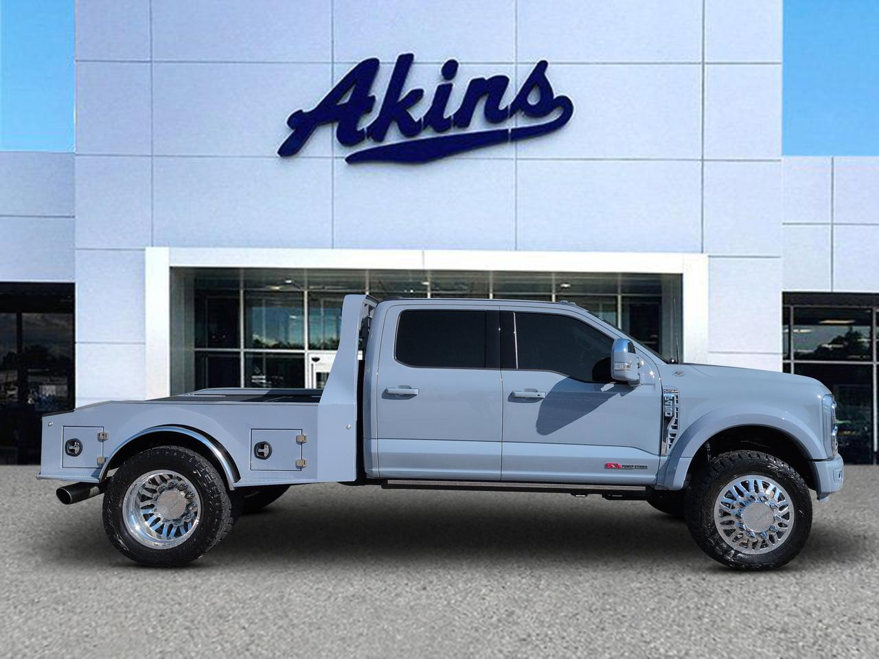 2025 Ford Super Duty F-450 DRW Platinum Appleton WI