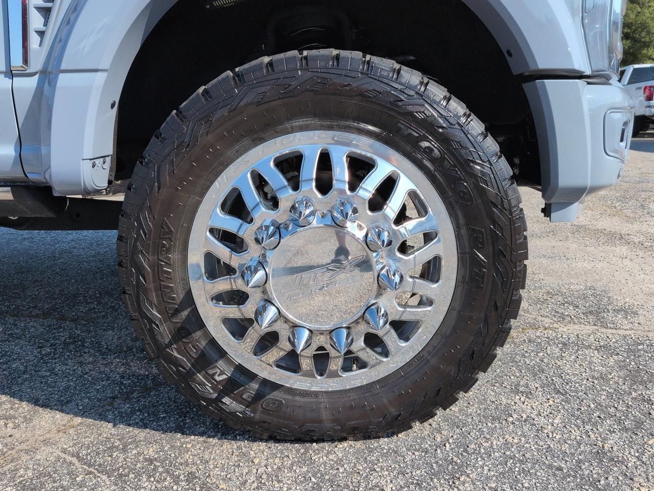 2025 Ford Super Duty F-450 DRW Platinum Appleton WI