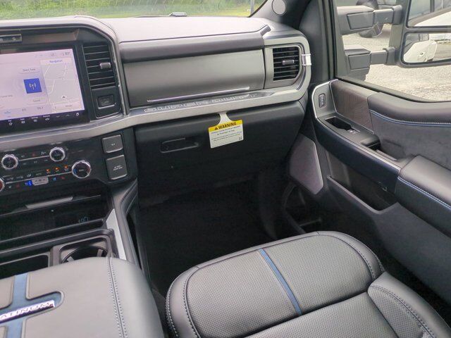 2025 Ford Super Duty F-450 DRW Platinum Appleton WI