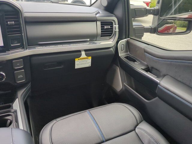 2025 Ford Super Duty F-450 DRW Platinum Appleton WI