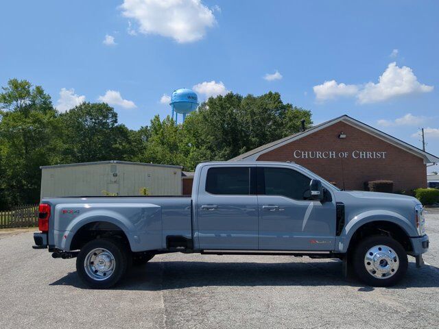 2025 Ford Super Duty F-450 DRW Platinum Appleton WI