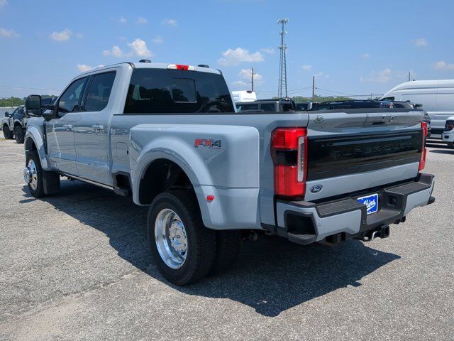 2025 Ford Super Duty F-450 DRW Platinum Appleton WI