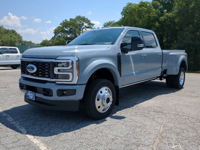 2025 Ford Super Duty F-450 DRW Platinum Appleton WI