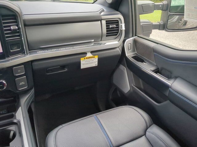2025 Ford Super Duty F-450 DRW Platinum Appleton WI