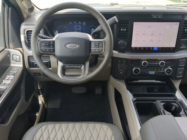 2025 Ford Super Duty F-450 DRW Platinum Plus Appleton WI