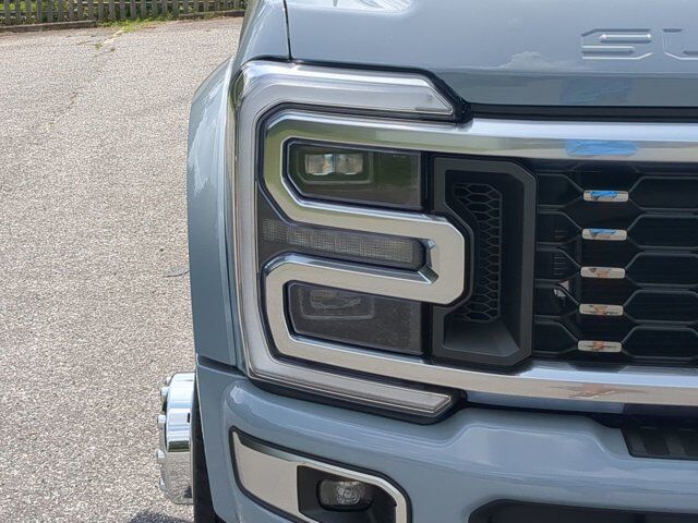 2025 Ford Super Duty F-450 DRW Platinum Plus Appleton WI