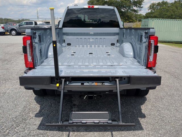 2025 Ford Super Duty F-450 DRW Platinum Plus Appleton WI