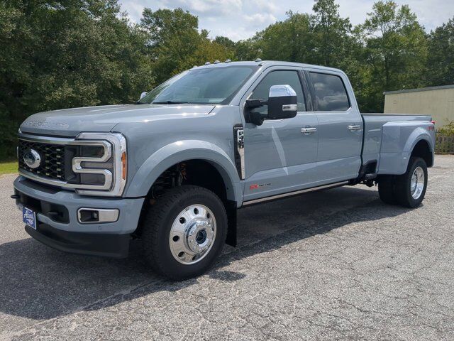 2025 Ford Super Duty F-450 DRW Platinum Plus Appleton WI