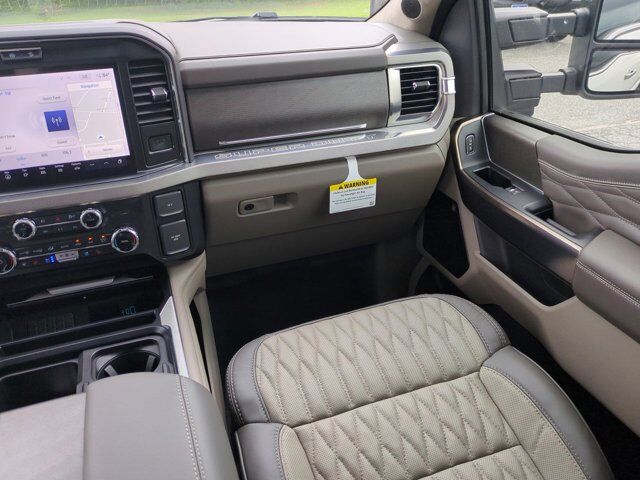 2025 Ford Super Duty F-450 DRW Platinum Plus Appleton WI