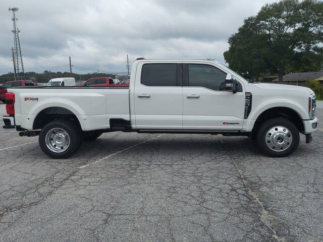 2025 Ford Super Duty F-450 DRW Platinum Plus Appleton WI