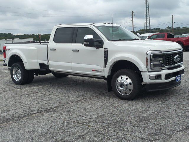 2025 Ford Super Duty F-450 DRW Platinum Plus Appleton WI