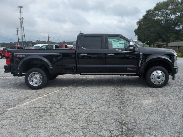2025 Ford Super Duty F-450 DRW Platinum Plus Appleton WI