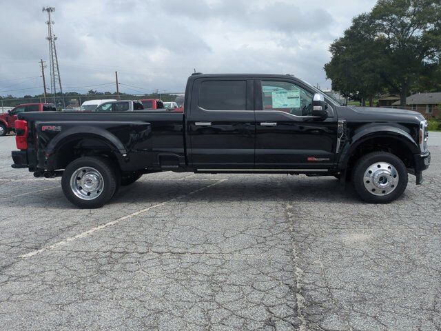 2025 Ford Super Duty F-450 DRW Platinum Plus Appleton WI