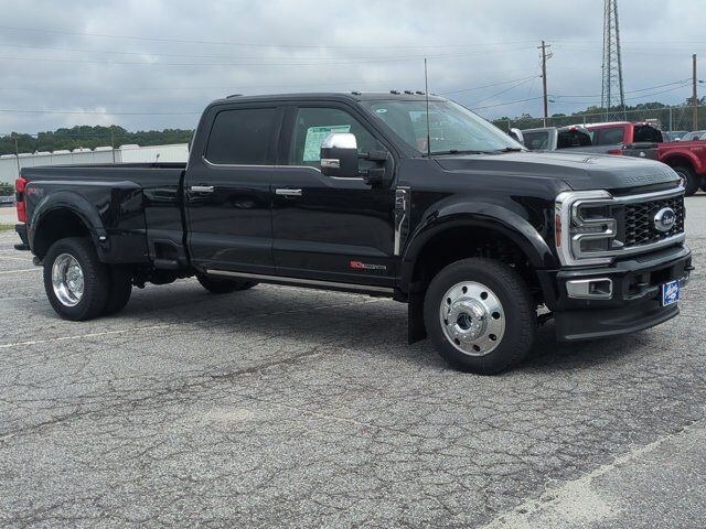 2025 Ford Super Duty F-450 DRW Platinum Plus Appleton WI