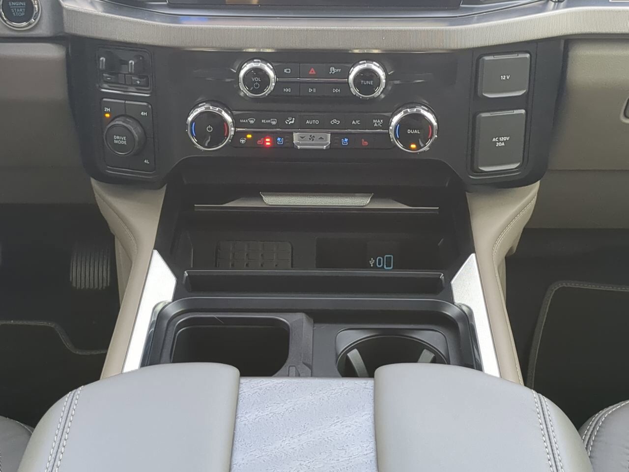 2025 Ford Super Duty F-450 DRW Platinum Plus Appleton WI