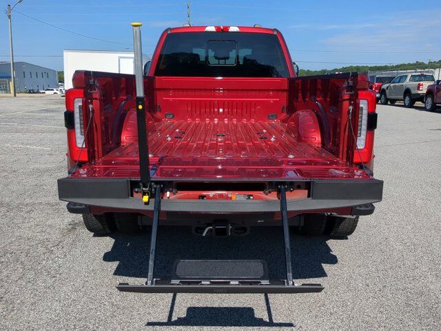 2025 Ford Super Duty F-450 DRW Platinum Plus Winder GA