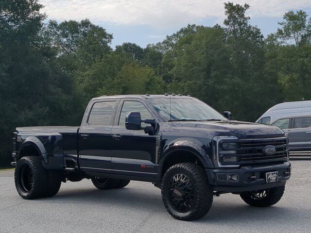2025 Ford Super Duty F-450 DRW Platinum Plus Winder GA