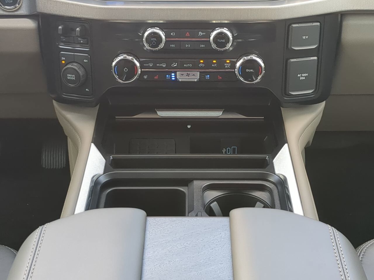 2025 Ford Super Duty F-450 DRW Platinum Plus Winder GA