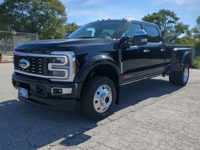 2025 Ford Super Duty F-450 DRW Platinum Plus Winder GA