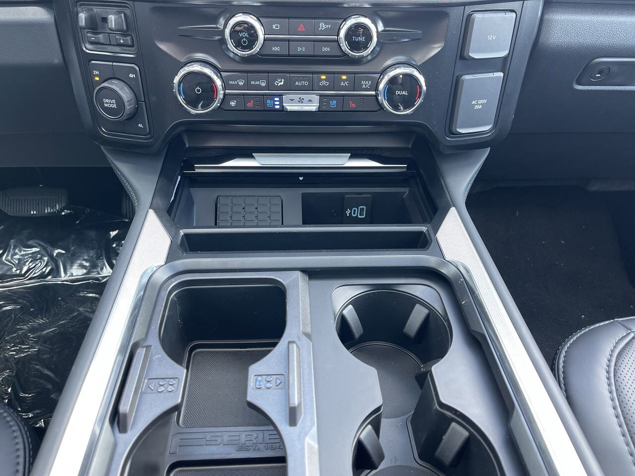 2025 Ford Super Duty F-450 DRW Platinum Sherwood Park AB